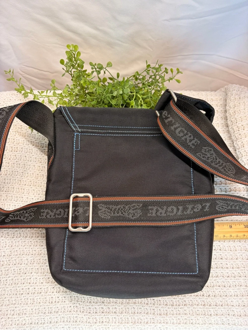 Le Tigre vintage cross body Bag with Blue Stitching